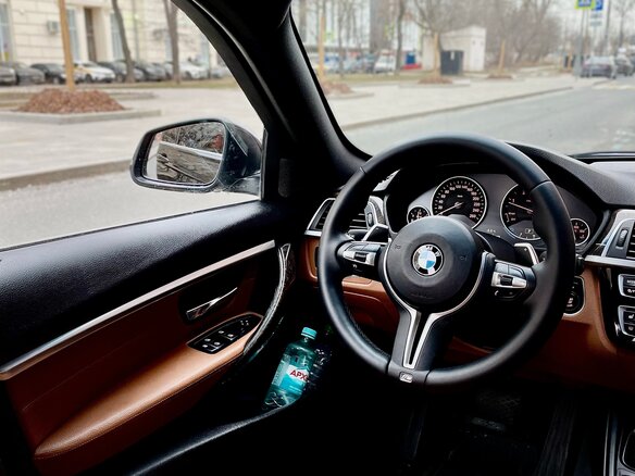 2015 BMW 3 серии 320d xDrive VI (F3x) Рестайлинг, коричневый, 2300000 рублей - вид 12