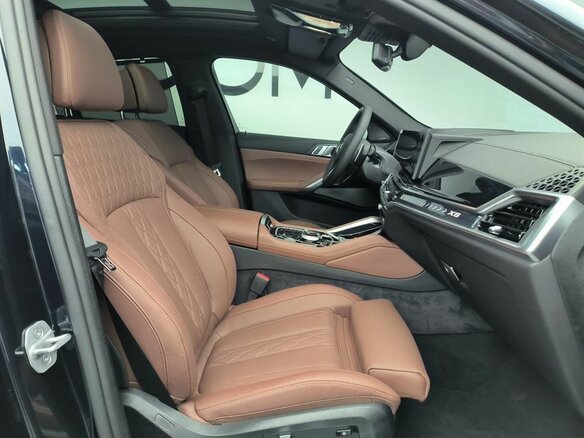 2025 BMW X6 40i III (G06) Рестайлинг, чёрный, 14630000 рублей - вид 10
