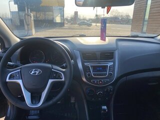 2016 Hyundai Solaris I Рестайлинг, чёрный, 1000000 рублей, вид 3