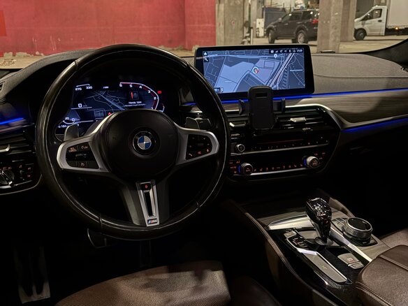 2018 BMW 5 серии 530d xDrive VII (G30/G31/G38), белый, 3650000 рублей - вид 13