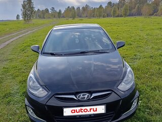 2012 Hyundai Solaris I, чёрный, 790000 рублей, вид 3
