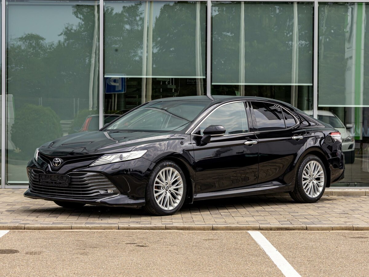 Открыть фотографии: Toyota Camry VIII (XV70)