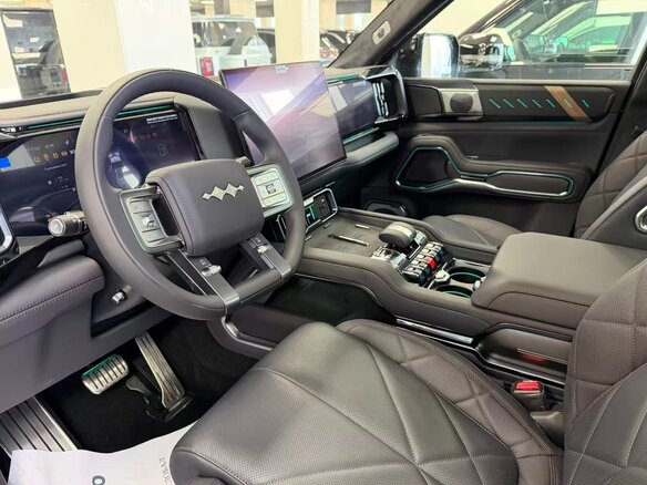 2025 BYD FangChengBao Leopard 8, чёрный, 8400000 рублей - вид 10