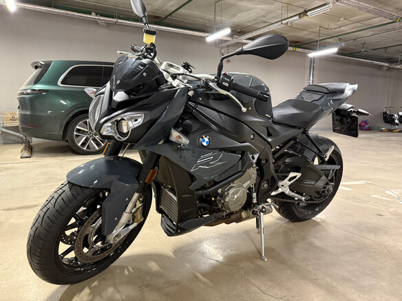 2018 BMW S 1000 R, серый, 1000000 рублей - вид 6