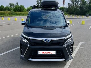2019 Toyota Voxy III (R80) Рестайлинг, чёрный, 2550000 рублей, вид 2