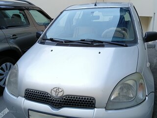 2001 Toyota Yaris I, серебристый, 200000 рублей, вид 2