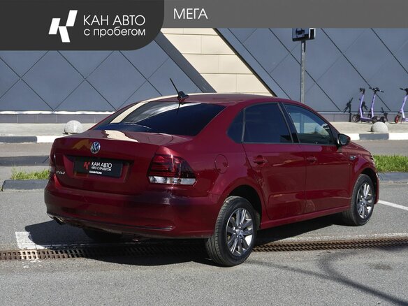 2019 Volkswagen Polo V Рестайлинг, красный - вид 1