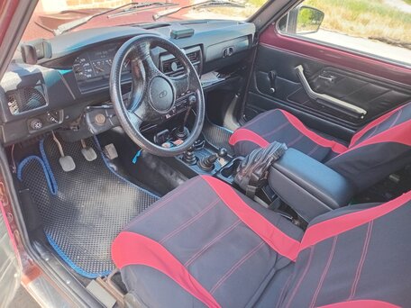 2001 Lada (ВАЗ) 2121 (4x4) I Рестайлинг, пурпурный, 258000 рублей, вид 5