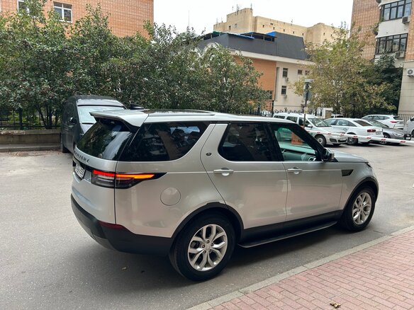 2018 Land Rover Discovery V, серый, 3110000 рублей - вид 9