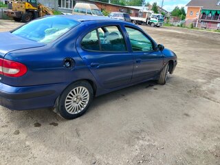 2002 Renault Megane I Рестайлинг, синий, 130000 рублей, вид 2