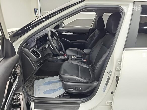 2023 Kia Seltos I Рестайлинг, белый, 2390000 рублей - вид 5