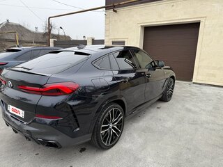 2021 BMW X6 40d III (G06), чёрный, 10200000 рублей, вид 5