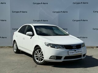 2010 Kia Cerato 6-speed II, белый, 780000 рублей, вид 3