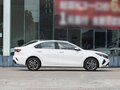 2026 Kia K3 II (China Market) Рестайлинг, белый - вид 8