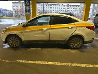 2016 Hyundai Solaris I Рестайлинг, белый, 400000 рублей, вид 3