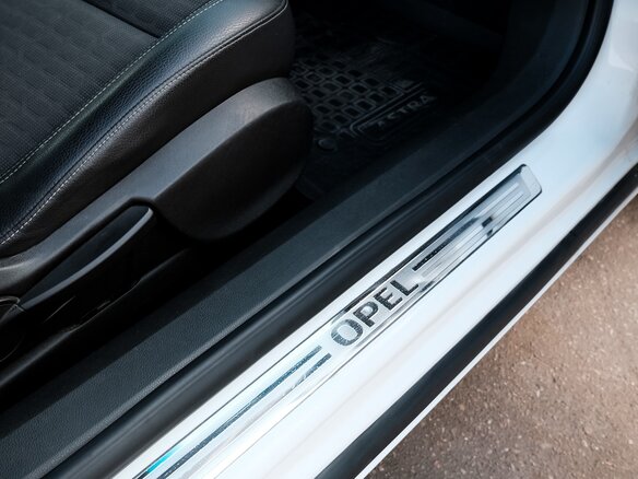 2012 Opel Astra GTC J Рестайлинг, белый, 880000 рублей - вид 24