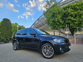 2012 BMW X5 40d II (E70) Рестайлинг, чёрный, 2000000 рублей, вид 2