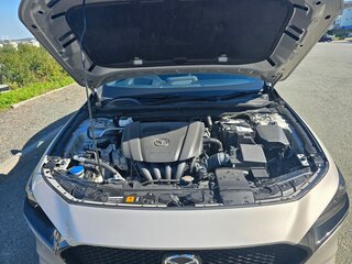 2023 Mazda 3 IV (BP), бежевый, 1450000 рублей, вид 4