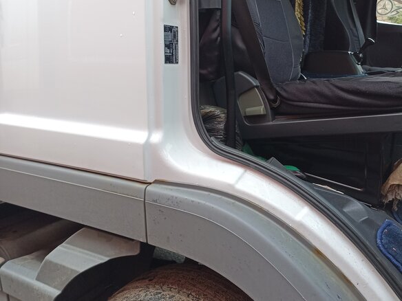2004 Mercedes-Benz Atego, белый, 3800000 рублей - вид 4