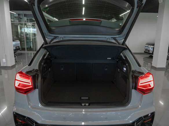 2025 Audi Q2 35 TFSI I Рестайлинг, серый - вид 22