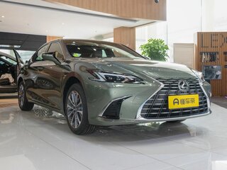 2026 Lexus ES 200 VII Рестайлинг 2, зелёный, 5715000 рублей, вид 3
