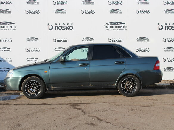 2010 Lada (ВАЗ) Priora I, зелёный, 180000 рублей - вид 7