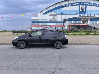 2009 Toyota Prius II Рестайлинг (XW20), чёрный, 700000 рублей, вид 4