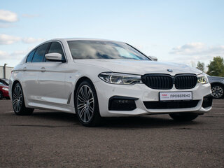 2020 BMW 5 серии 520d VII (G30/G31/G38), белый, 3957000 рублей, вид 3