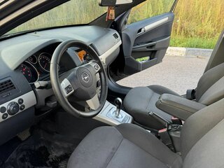 2008 Opel Astra H Рестайлинг, чёрный, 390000 рублей, вид 3