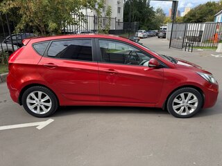 2012 Hyundai Solaris I, красный, 670000 рублей, вид 4