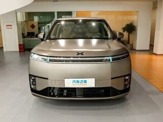 2026 Xpeng GX, золотистый, 7077033 рублей, вид 2