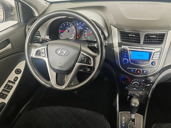 2013 Hyundai Solaris I, бежевый - вид 10