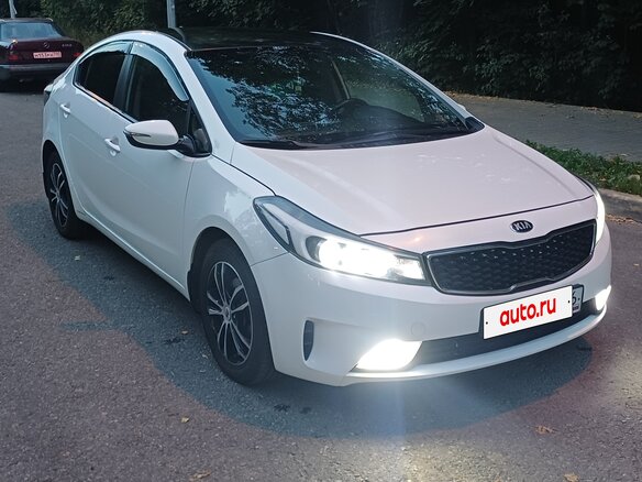 2019 Kia Cerato III Рестайлинг (Classic), белый, 1550000 рублей - вид 6