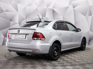 2016 Volkswagen Polo V Рестайлинг, серебристый, 797000 рублей, вид 5