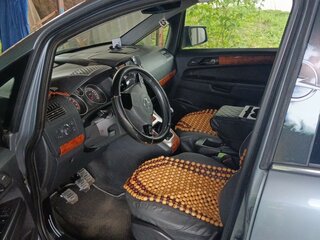 2010 Opel Zafira B Рестайлинг, серебристый, 480000 рублей, вид 3