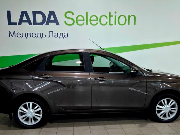 2018 Lada (ВАЗ) Vesta I, коричневый, 875000 рублей - вид 8