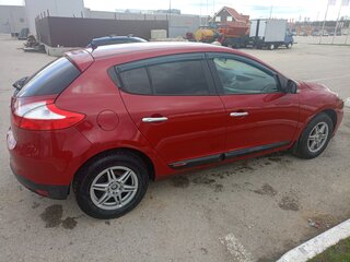 2012 Renault Megane III, красный, 710000 рублей, вид 3