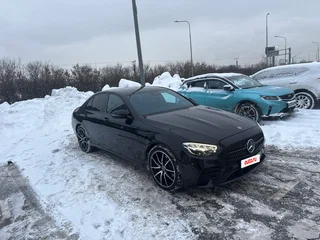 2021 Mercedes-Benz E-Класс 300 d V (W213, S213, C238) Рестайлинг, чёрный, 4300000 рублей, вид 3