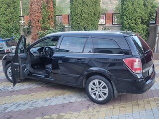 2010 Opel Astra H Рестайлинг, чёрный, 550000 рублей, вид 4