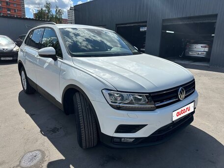 2020 Volkswagen Tiguan II, белый, 1990000 рублей, вид 4
