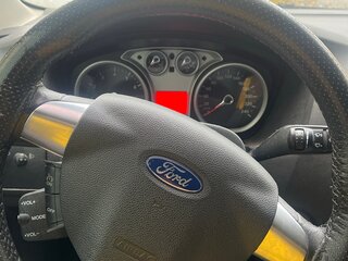 2010 Ford Focus II Рестайлинг, белый, 600000 рублей, вид 3