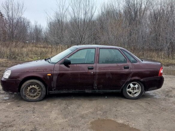 2011 Lada (ВАЗ) Priora I, пурпурный, 350000 рублей - вид 3