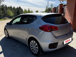 2016 Kia Ceed II Рестайлинг, серебристый, 1200000 рублей, вид 4