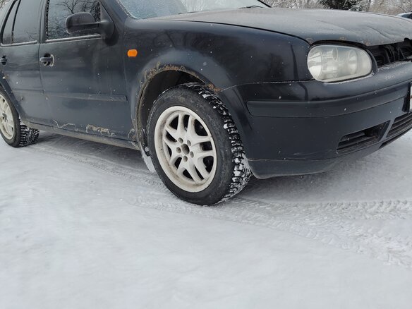 1998 Volkswagen Golf IV, чёрный, 155000 рублей - вид 4