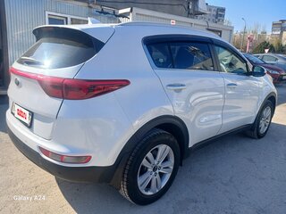 2017 Kia Sportage IV, белый, 1820000 рублей, вид 2