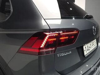 2021 Volkswagen Tiguan II Рестайлинг, серебристый, 2700000 рублей, вид 5