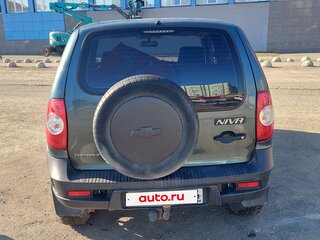 2015 Chevrolet Niva I Рестайлинг, зелёный, 580000 рублей, вид 4