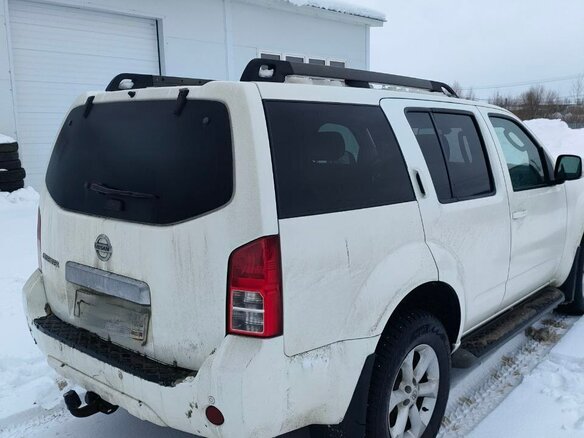 2011 Nissan Pathfinder III Рестайлинг, белый - вид 5