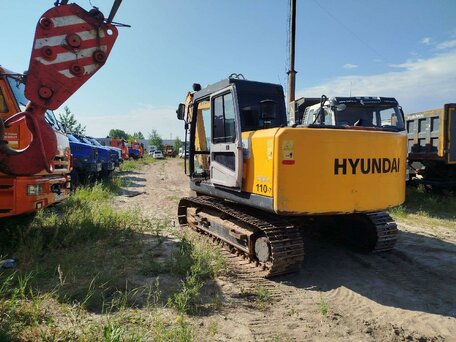 2021 Hyundai Гусеничные, жёлтый, 7032000 рублей, вид 4