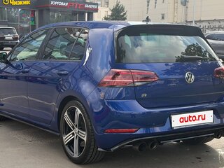 2019 Volkswagen Golf R VII Рестайлинг, синий, 4000000 рублей, вид 4